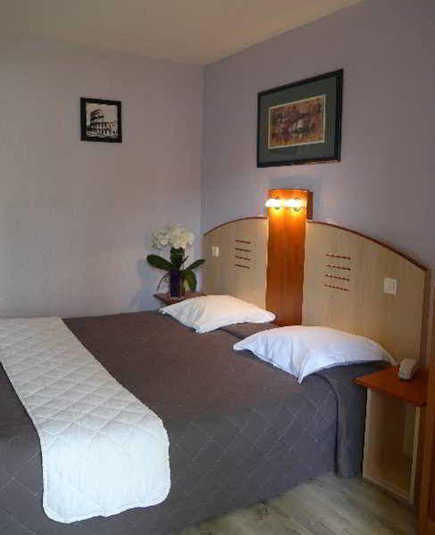 Hotel Le Mas Des Ponts D'Arles Exterior photo